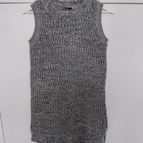Bardot knitted dress new, in white, grey and black