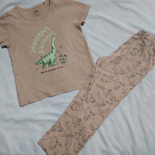 Sinsay Dinosaur Pajamas like new size 6-7 years