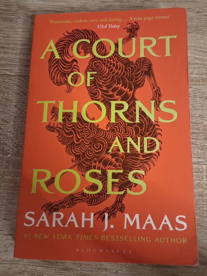 A Court of Thorns and Roses book like new by Sarah J Maas