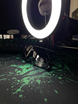Louis Vuitton glasses like new, black