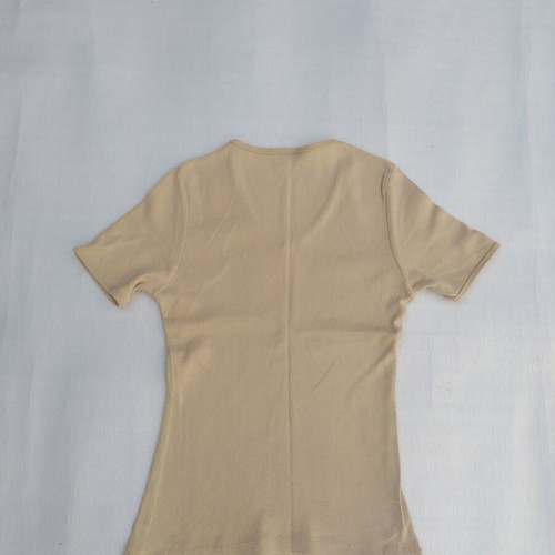 Beige T-shirt with Sleeve like new, size M