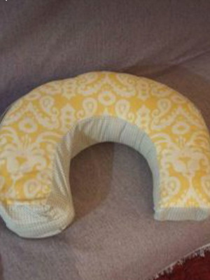 Μαξιλάρι θηλασμού Fisher Price μεταχειρισμένο σε πολύ καλή κατάσταση