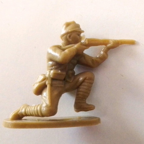 Set of Japanese Solpa soldier figures like new, vintage collectible toys