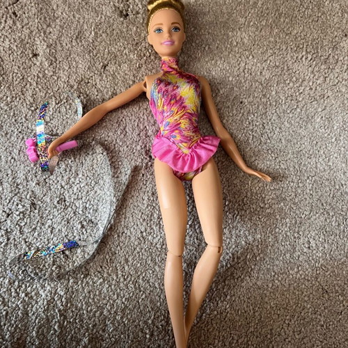 Barbie rhythmic gymnast doll with ribbon like new