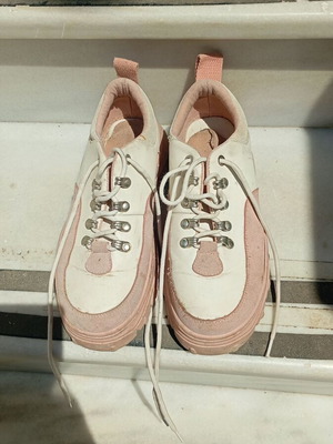 White and pink shoes, size 40