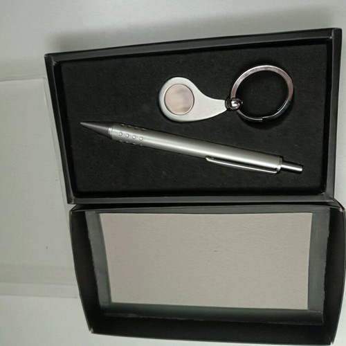 Gift set pen and keychain new