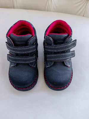 Chicco kids boots used size 23