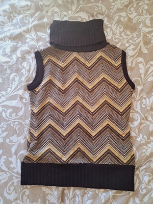 Women's brown vest like new, size S