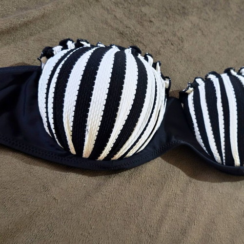Moda Mare Striped Balconette Bikini like new, black and white