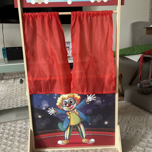 Wooden puppet theater with 12 hand puppets like new