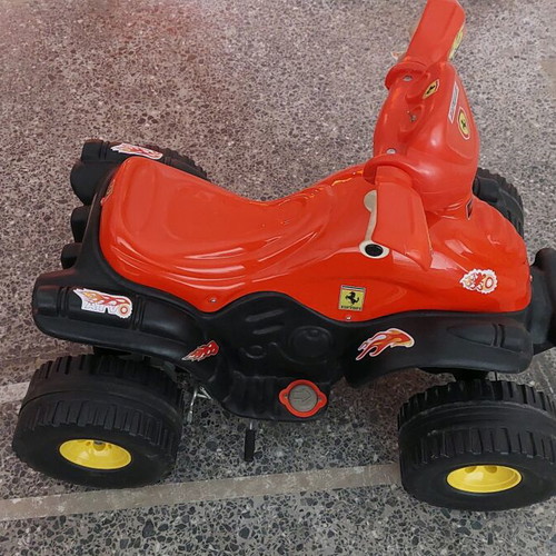 Children's electric quad used like new for bigger kids