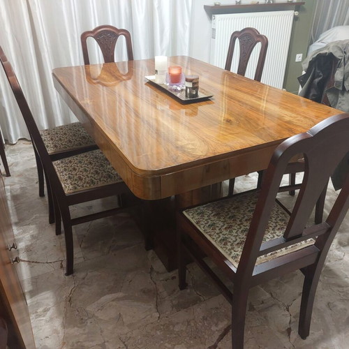 Dining table like new wooden with double column base for 6-8 people