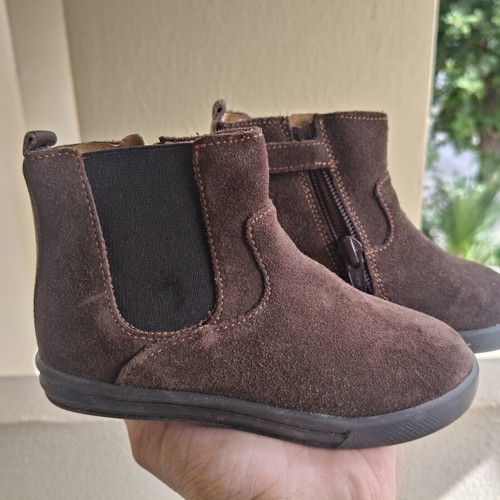 Orchestra brown boots size 23 new