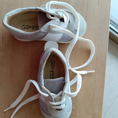 Gorgino no21 children's shoes used