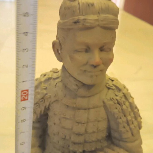 Figurine 27 cm like new