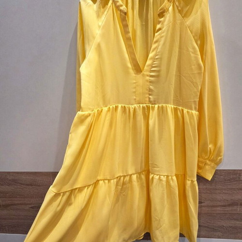 Vila summer dress size M like new, yellow