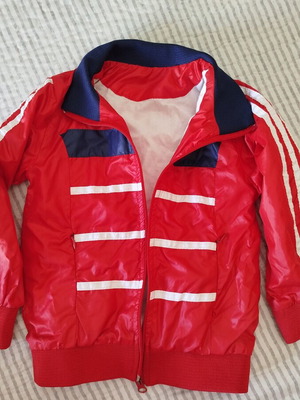 Windbreaker jacket for boy 3-4 years like new, red