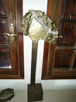 Подова скулптура на Васо Мармара като нова