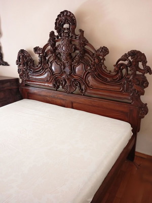 Carved Wooden Bed handmade, like new, 175x210cm, headboard 170cm
