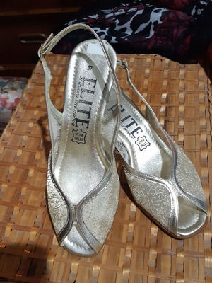 platform elite soft gold color No37