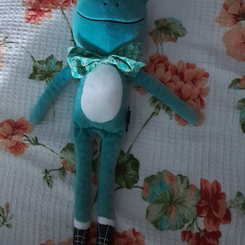 Plush frog like new approximately 25-30cm