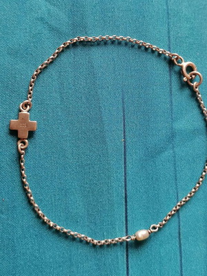 Silver bracelet with pearl and cross used, 925 silver