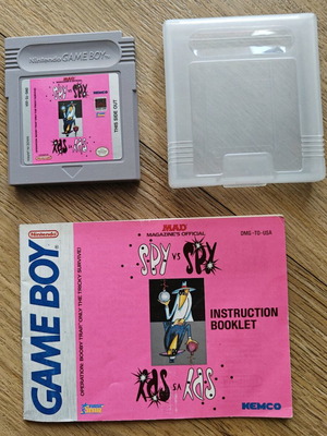 Spy vs Spy игра за Game Boy като нова с оригинална книжка