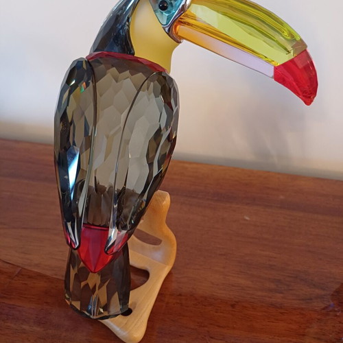 Swarovski Toucan Black Diamond used crystal figurine on maple wood base