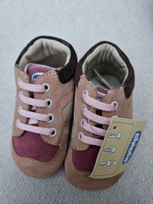 Chicco Nilo baby walking shoes size 19