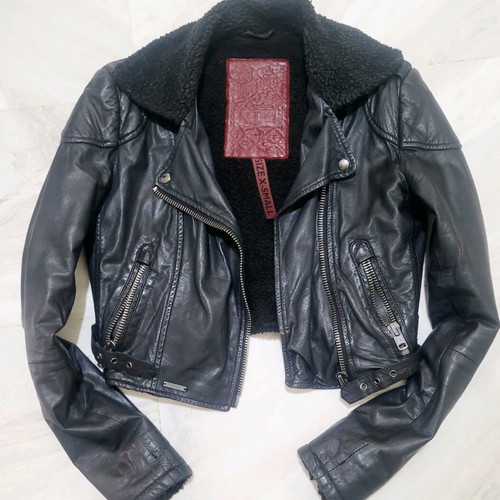Superdry cropped leather biker jacket like new, black