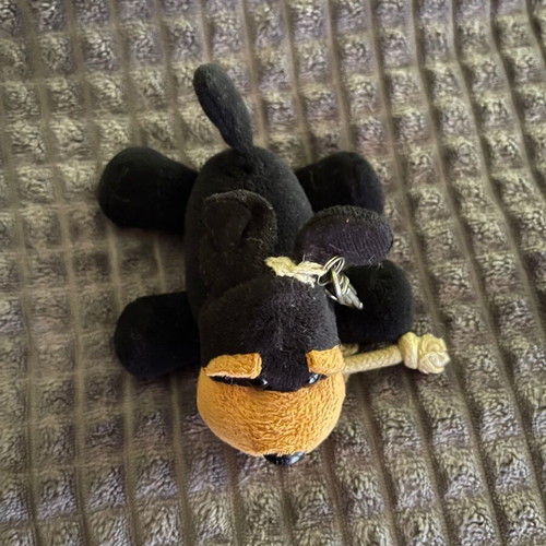 Dog keychain new, black