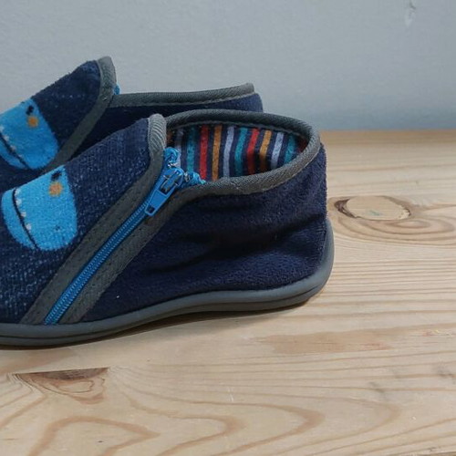 Children's slippers size 27 used, winter house slippers