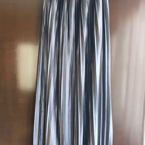 Pleated skirt silver used, size M