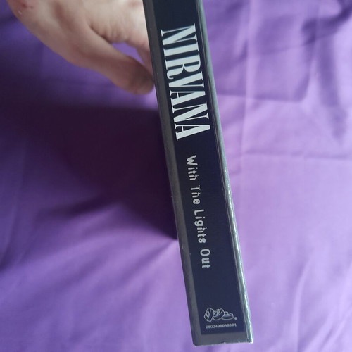 Nirvana With The Lights Out box set 3 CD + 1 DVD like new, rock