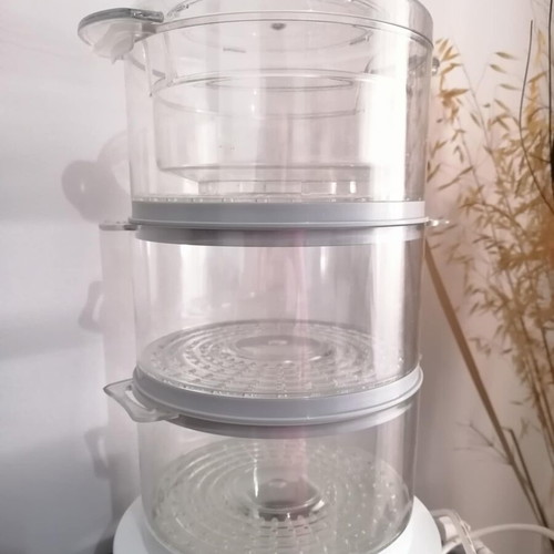 Divo Steamer steamer like new with three transparent tiers