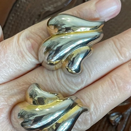 P.E.P. Custom Jewellery collectible large clip earrings like new