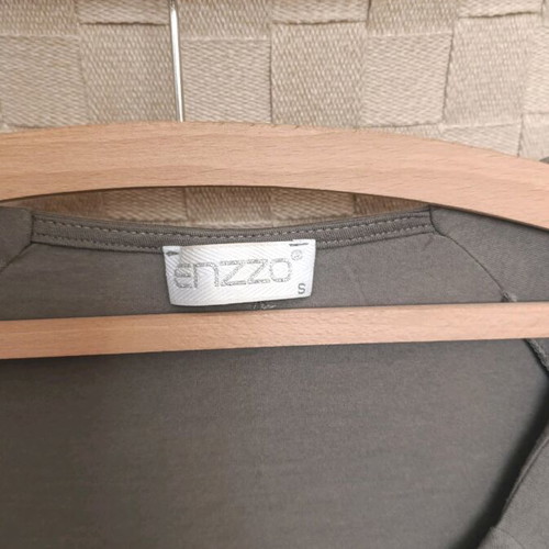 Enzzo blouse like new, size S, beige brown