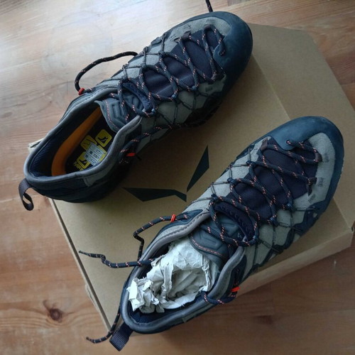 Salewa MS Wildfire Edge αθλητικά σαν καινούργια, μέγεθος 39, μαύρο και μπεζ