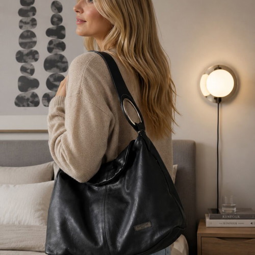 Saint Clair Paris shoulder leather bag used, black
