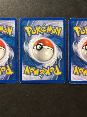 Aquapolis Pokémon card set: Houndoom, Houndour, Darkness Energy