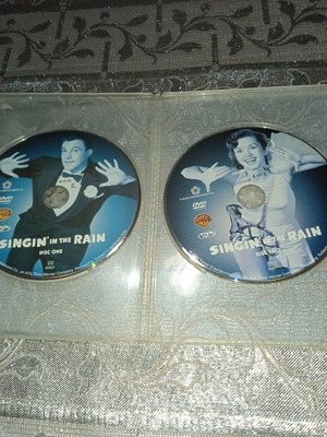 Ταινίες DVD Singin In The Rain μεταχειρισμένες, 2 δίσκοι χωρίς εξώφυλλο