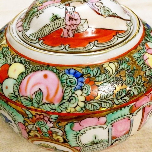 Chinese tea set 乾隆年制 from the 70s