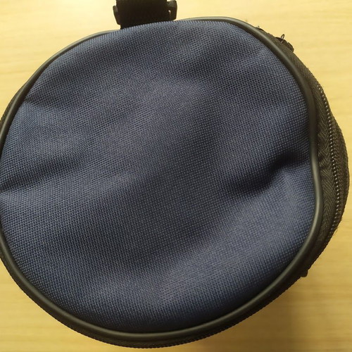 Insulated travel bag like new, blue, with external pockets