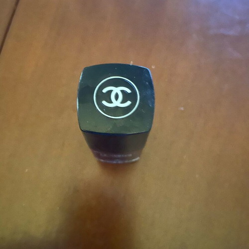 Chanel Rouge Noir nail polish like new