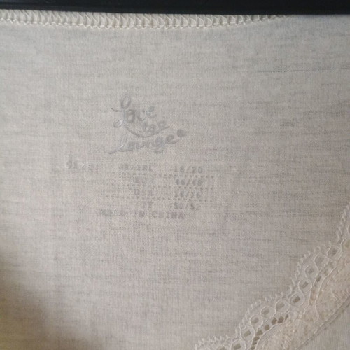 Lingerie Center women's top used, size XXXL 46/48, beige