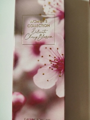 Oriflame Delicate Cherry Blossom Eau de Toilette 50 ml like new