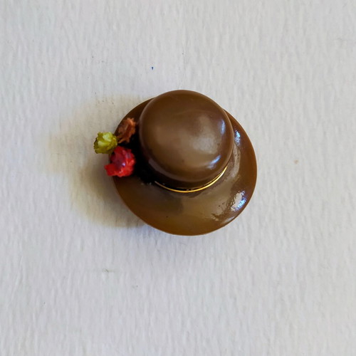 Vintage hat brooch 1940-1950, like new, decorated with flowers