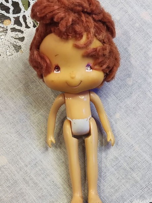 Strawberry Shortcake vintage doll used