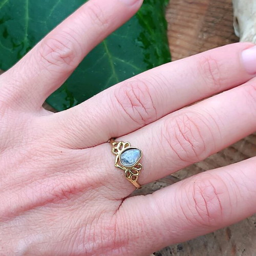 Brass ring with moonstone adjustable size, new