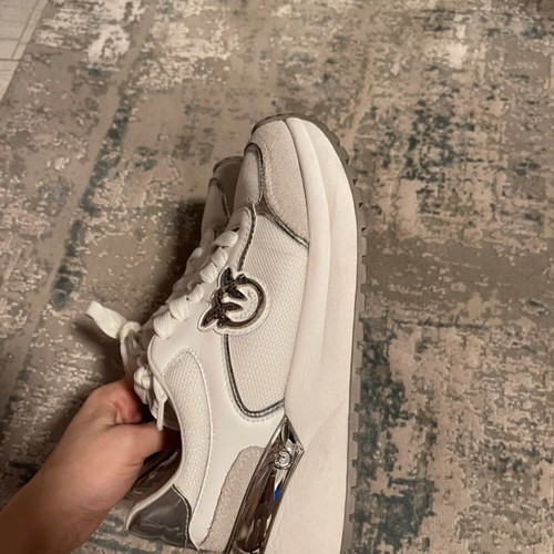 Pinko sneakers αθλητικά σε πολύ καλή κατάσταση, άσπρο και ασημί